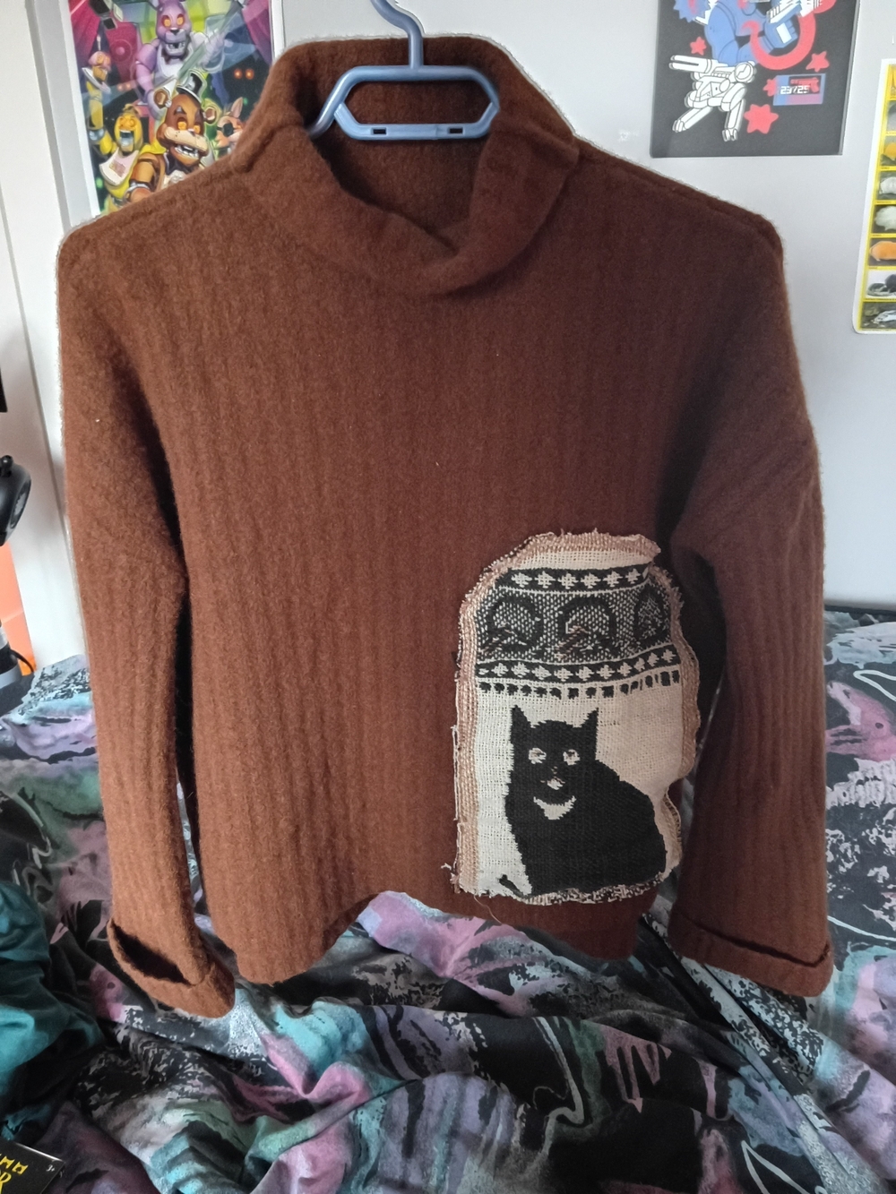 Brown Men’s Pullover Sweater with Cat Patch